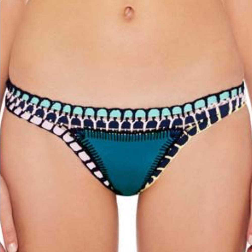 Beautiful KIINI “Flor” Bottom Size M